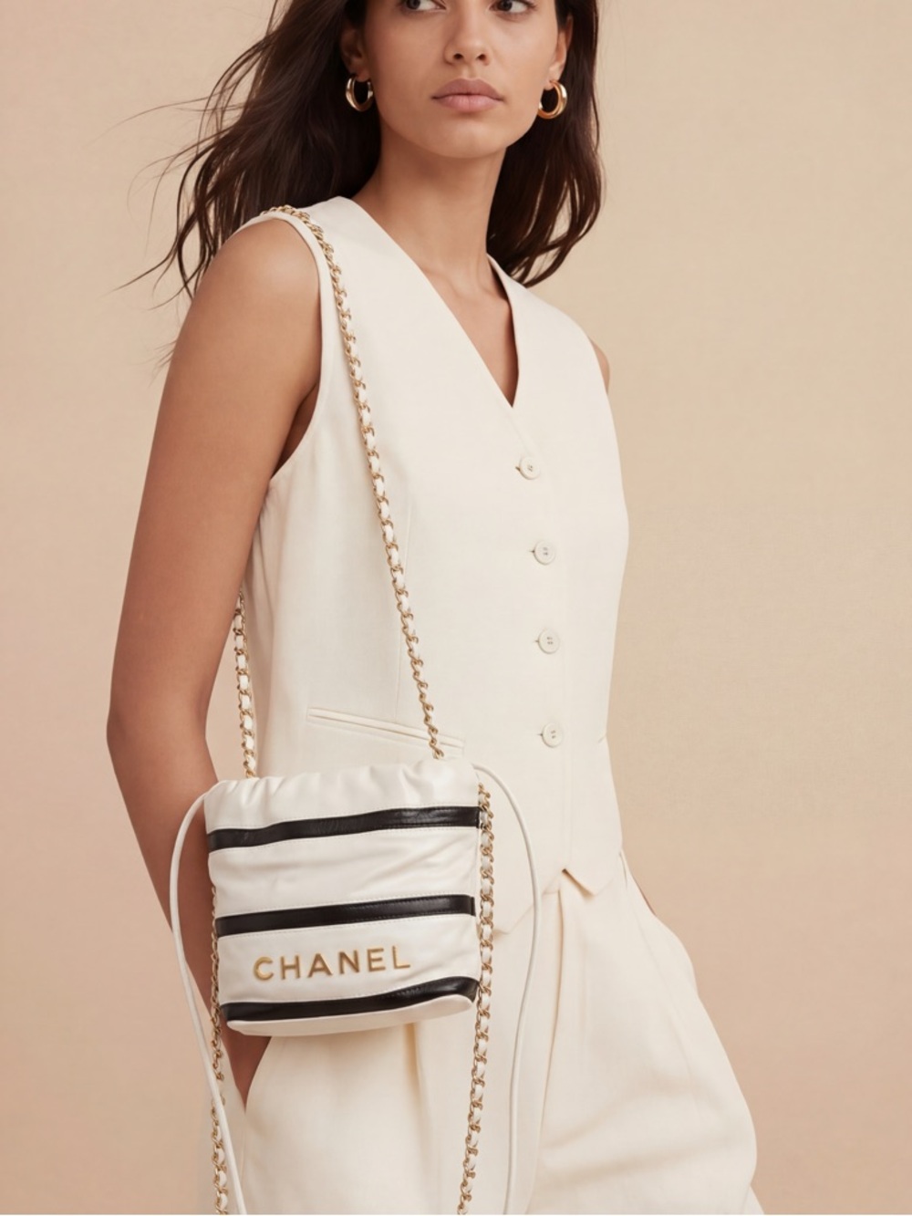 CHANEL CHANEL22 Mini Handbag Shiny Calf White Black Gold Hardware